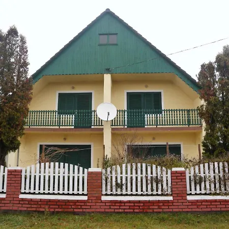 In Balatonmariafuerdo 33086 度假居