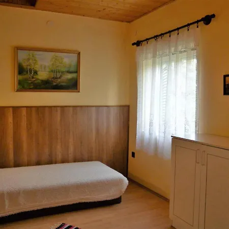 In Balatonmariafuerdo 33086 度假居 *